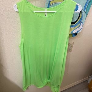 2x. Brand new tank top